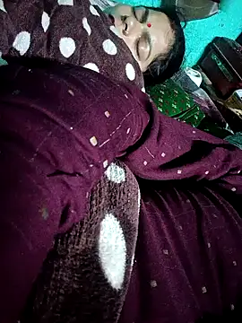 Snapshot of Lustyful_Couple chatting on December 19, 4:42 pm Lustyful Couple online show from December 19, 4:42 pm