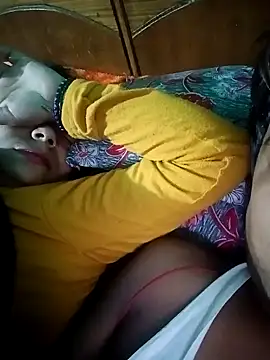 Snapshot of Lustyful_Couple chatting on December 25, 9:22 pm Lustyful Couple online show from December 25, 9:22 pm