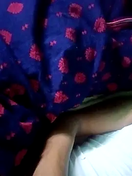 Snapshot of Lustyful_Couple chatting on October 17, 10:33 pm Lustyful Couple online show from October 17, 10:33 pm