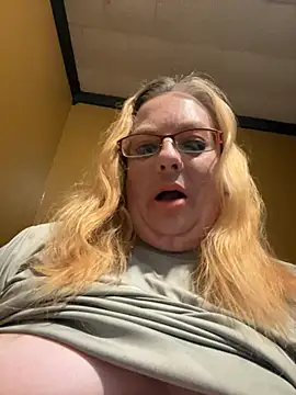 Snapshot of CherishWilliams chatting on June 26, 5:24 am CherishWilliams online show from June 26, 5:24 am