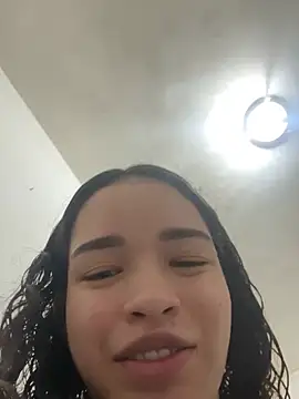 Snapshot of kathott chatting on May 30, 10:48 pm kathott online show from May 30, 10:48 pm