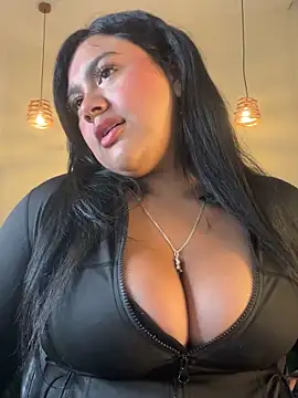 Snapshot of _Dulcinea_1 chatting on June 2, 10:04 am Dulcinea 1 online show from June 2, 10:04 am