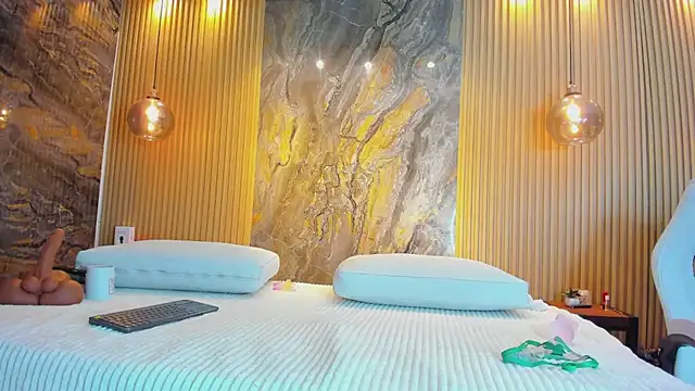 Snapshot of nathassa_grant chatting on March 17, 2:45 pm nathassa grant online show from March 17, 2:45 pm