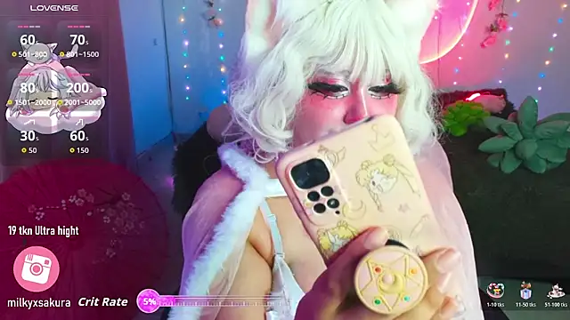 MilkyXSakura online show from December 18, 1:11 am