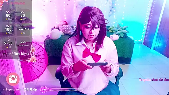 MilkyXSakura online show from February 20, 3:01 am