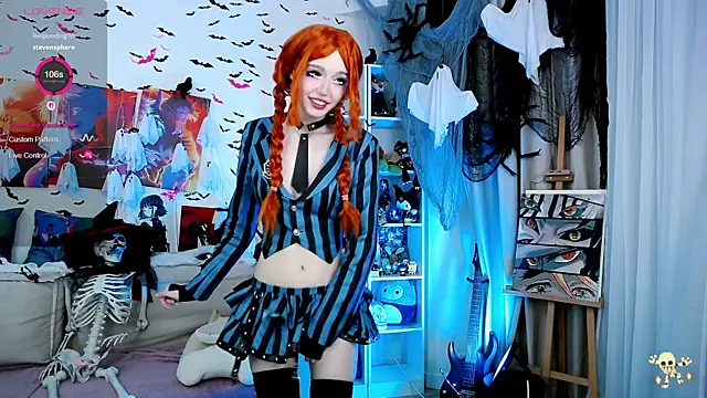 Snapshot of _Sparkland_ chatting on November 4, 8:12 pm Sparkland online show from November 4, 8:12 pm