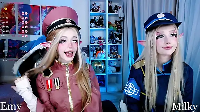 Snapshot of _Sparkland_ chatting on November 14, 8:56 pm Sparkland online show from November 14, 8:56 pm