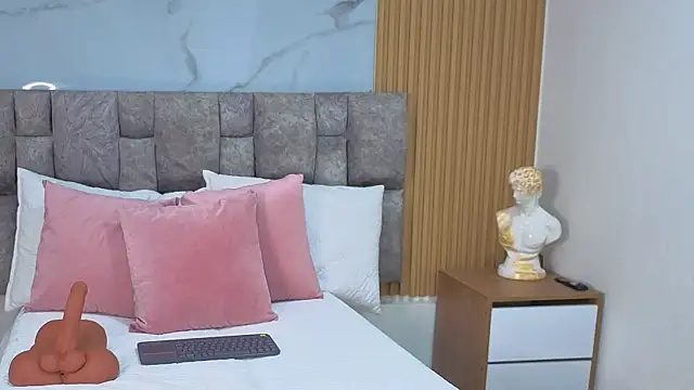 Khalifa fletcher online show from November 24, 8:42 pm