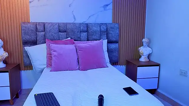 Khalifa fletcher online show from November 5, 9:51 pm