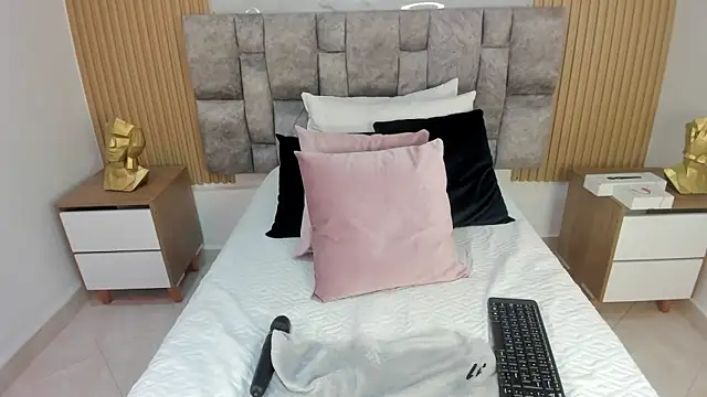 Khalifa fletcher online show from March 12, 10:39 pm