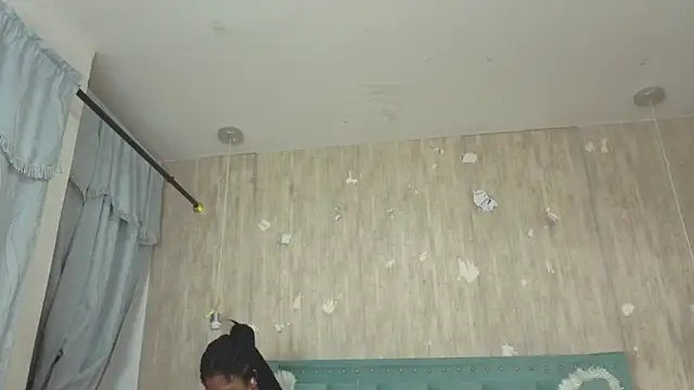 Alexa roussee online show from November 28, 1:55 pm