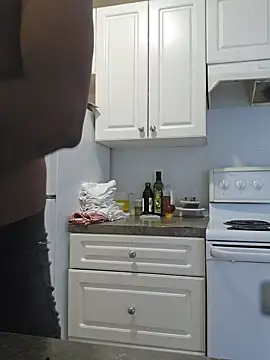 Keshuloveyou online show from December 25, 7:56 pm