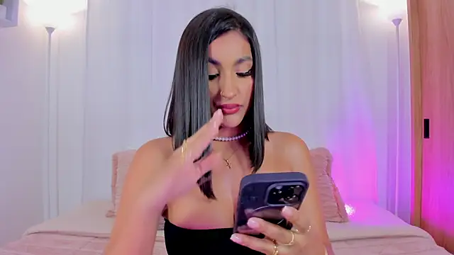 Snapshot of AishaPeyton chatting on May 9, 9:07 pm AishaPeyton online show from May 9, 9:07 pm