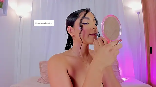 Snapshot of AishaPeyton chatting on May 17, 5:18 am AishaPeyton online show from May 17, 5:18 am