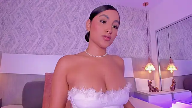 AishaPeyton online show from December 3, 2:49 pm