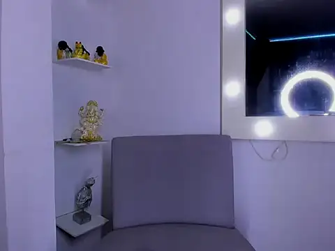 Snapshot of Princess_sammy666 chatting on October 31, 3:25 am Princess sammy666 online show from October 31, 3:25 am