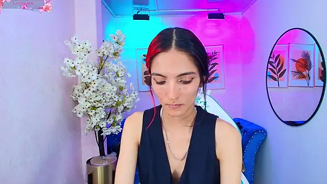 Dafne huges online show from November 22, 7:35 pm