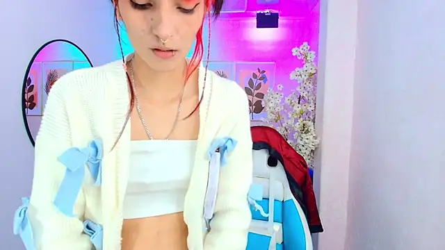 Dafne huges online show from September 10, 7:35 pm