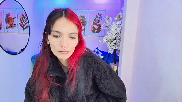 Dafne huges online show from October 6, 7:47 pm