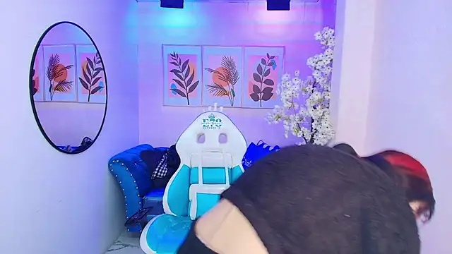 Dafne huges online show from September 28, 11:39 am