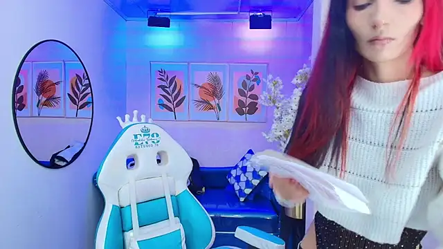 Dafne huges online show from October 8, 7:25 pm