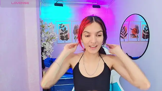 Dafne huges online show from November 10, 7:19 pm