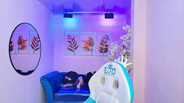 Dafne huges online show from September 29, 7:41 pm