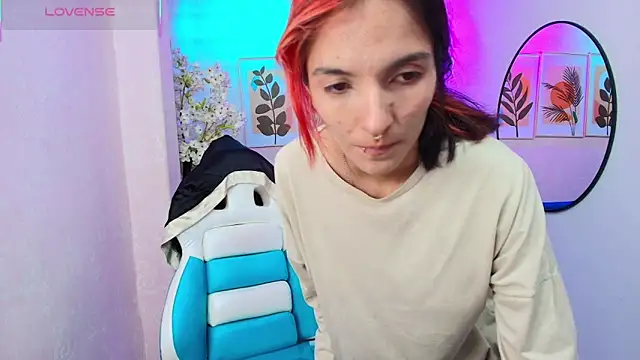 Dafne huges online show from November 15, 7:18 pm