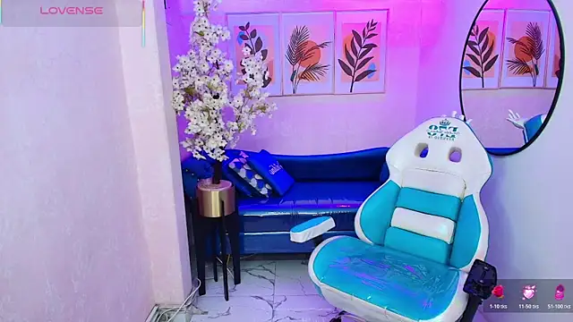 Dafne huges online show from October 17, 7:37 pm