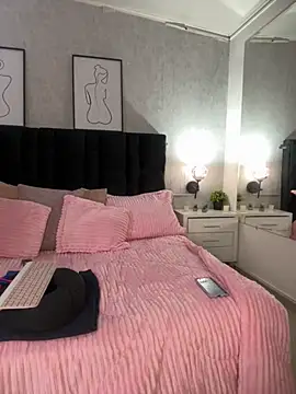 Snapshot of Katti_Barrera chatting on November 22, 11:42 am Katti Barrera online show from November 22, 11:42 am