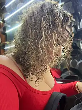 Katti Barrera online show from July 18, 9:45 pm