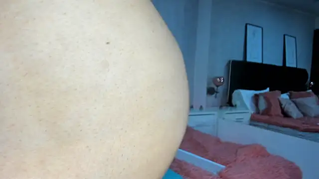 Snapshot of Katti_Barrera chatting on February 11, 8:42 pm Katti Barrera online show from February 11, 8:42 pm
