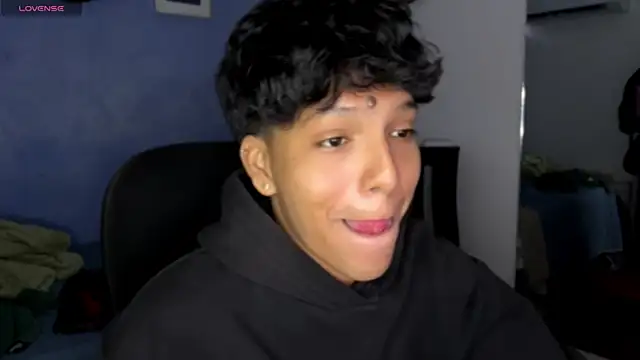 Xander bonnet1 online show from October 10, 3:13 pm