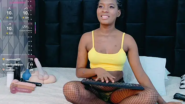 petitelittleebony online show from November 15, 2:59 am