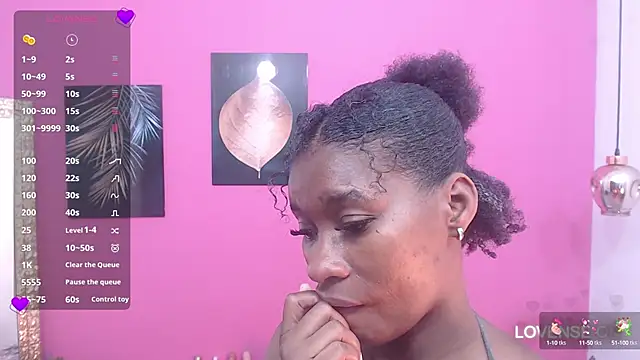 Snapshot of petitelittleebony chatting on March 6, 7:10 pm petitelittleebony online show from March 6, 7:10 pm