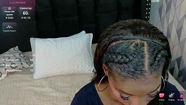 petitelittleebony online show from October 23, 3:05 am