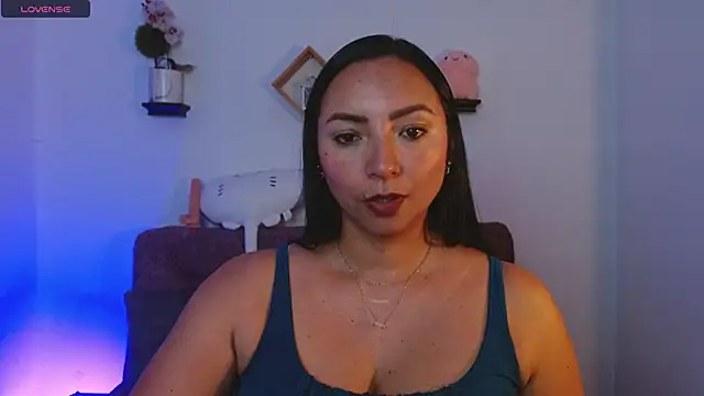 Snapshot of Emmi_Cam chatting on September 10, 2:10 am Emmi Cam online show from September 10, 2:10 am