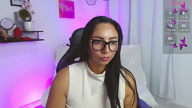 Emmi Cam online show from April 15, 7:58 pm