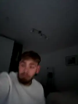 JuNIs  online show from September 8, 10:09 pm