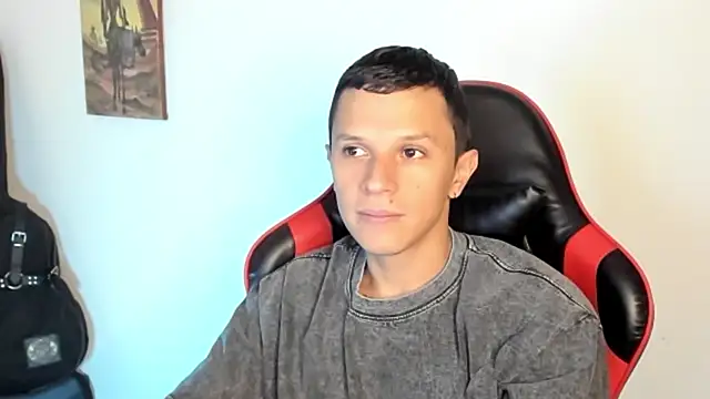 Snapshot of goodboy69l chatting on February 9, 3:43 pm goodboy69l online show from February 9, 3:43 pm