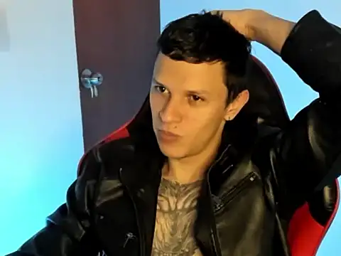 Snapshot of goodboy69l chatting on July 7, 5:05 pm goodboy69l online show from July 7, 5:05 pm
