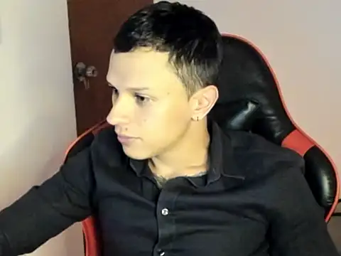 goodboy69l online show from April 25, 12:57 am