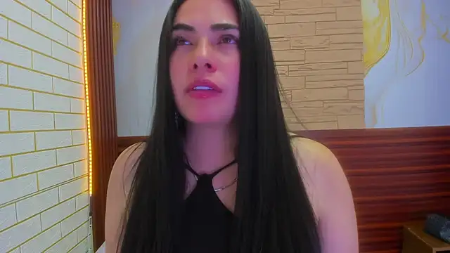 Snapshot of missexy303av chatting on December 3, 5:45 pm missexy303av online show from December 3, 5:45 pm