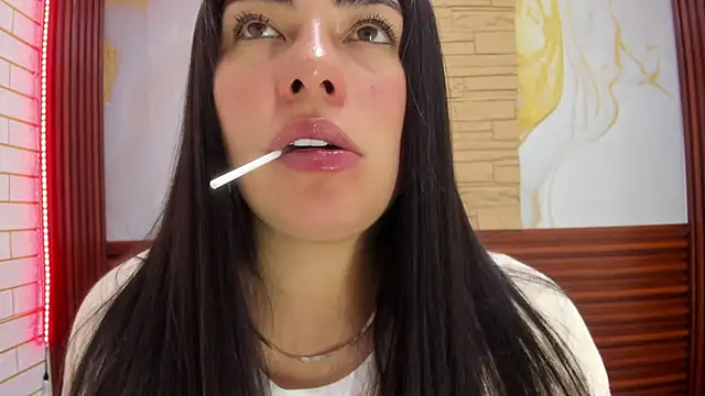 Snapshot of missexy303av chatting on November 25, 3:01 pm missexy303av online show from November 25, 3:01 pm