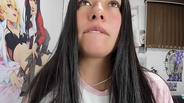 Snapshot of missexy303av chatting on October 23, 1:21 pm missexy303av online show from October 23, 1:21 pm