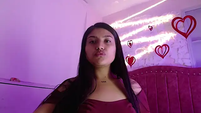 SarahStones online show from March 12, 3:46 am