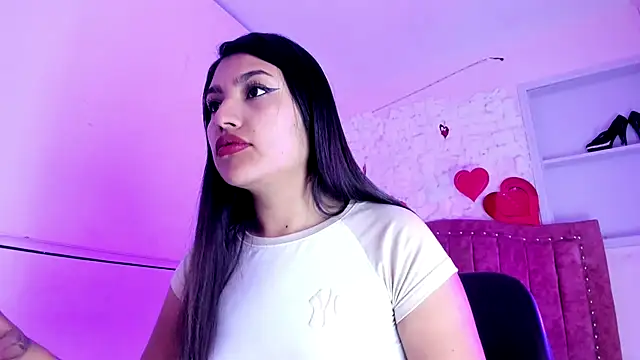 SarahStones online show from September 18, 3:53 am