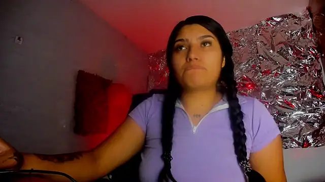 SarahStones online show from March 25, 6:13 am