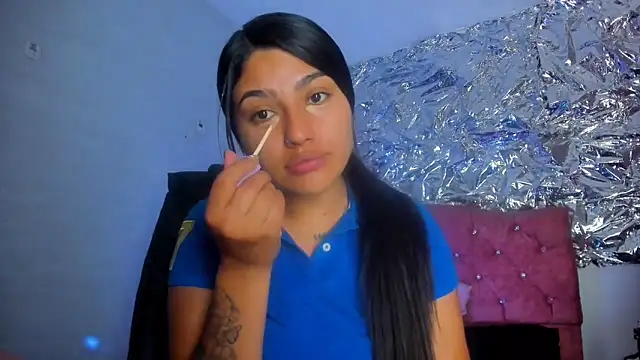 Snapshot of SarahStones chatting on February 13, 4:45 am SarahStones online show from February 13, 4:45 am