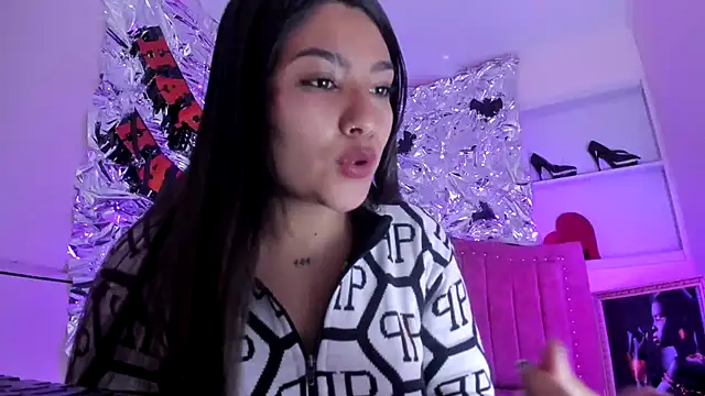 SarahStones online show from November 2, 12:21 pm